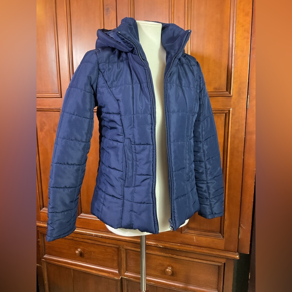 New York & Company Women’s Size small Jacket Navy Hooded Puff Quilted Classic Co